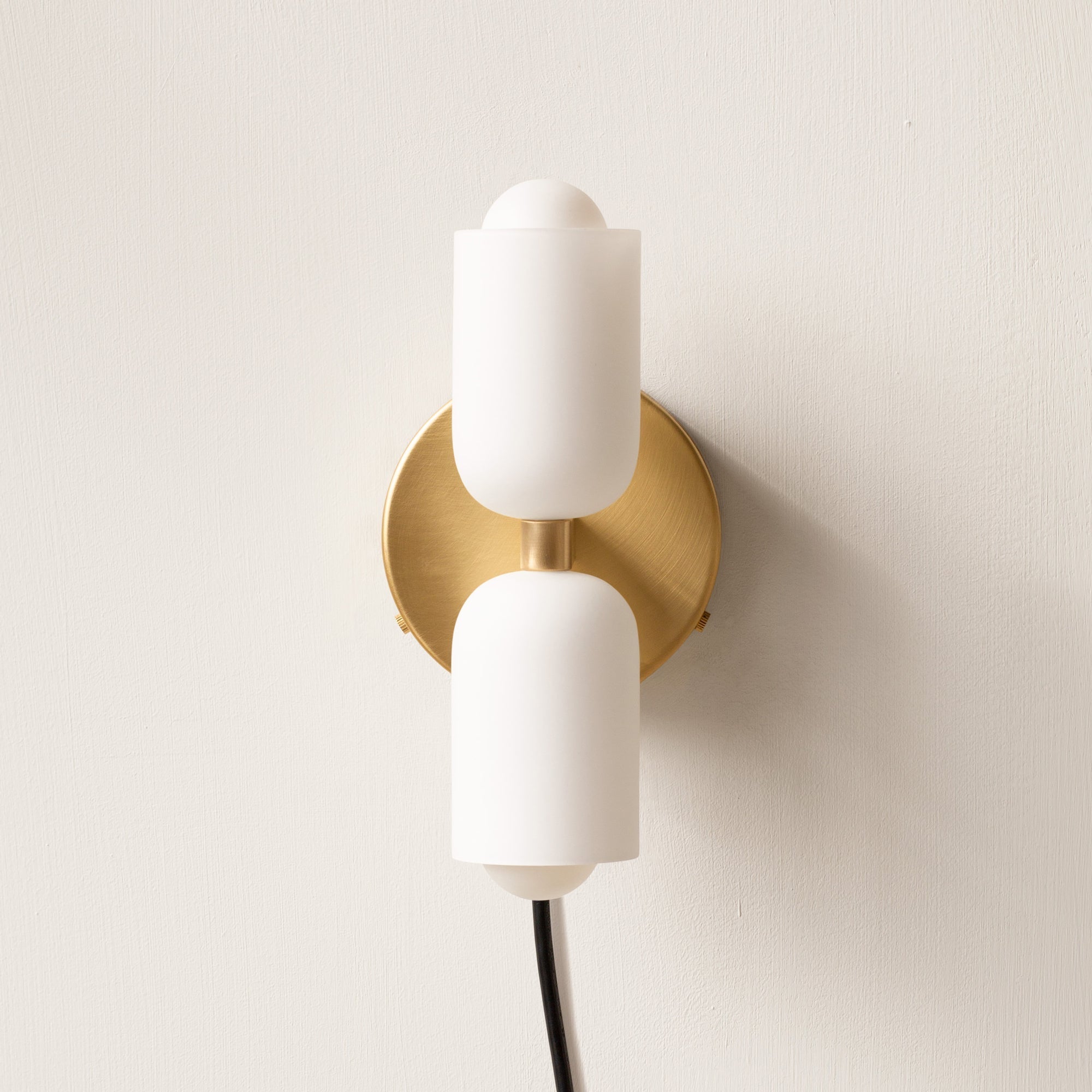 Elegant Acrylic Up-Down Wall Light – Modern LED Wall Sconce, Dimmable Warm White Light