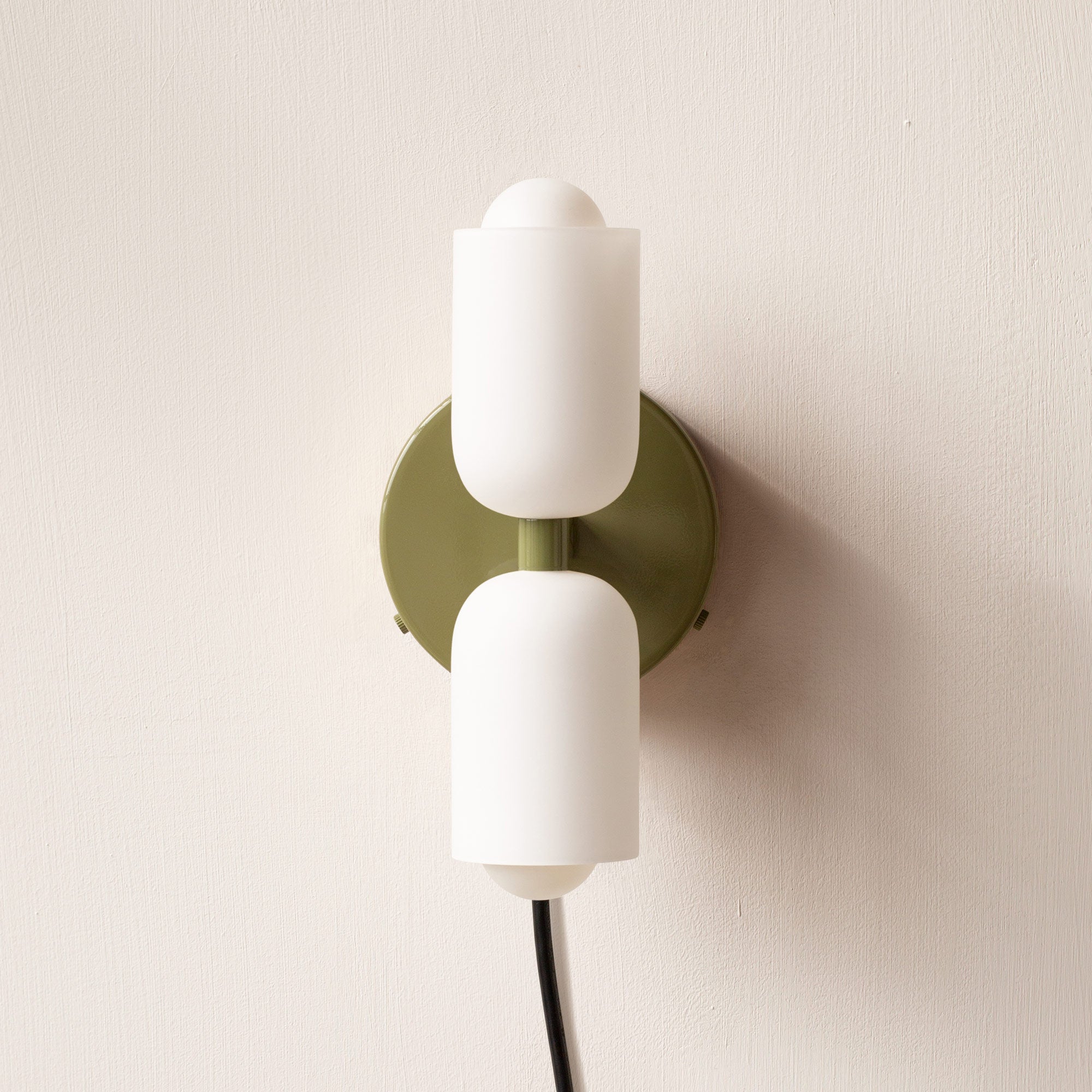 Elegant Acrylic Up-Down Wall Light – Modern LED Wall Sconce, Dimmable Warm White Light