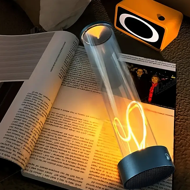 Adjustable LED Magnetic Light with Customizable Brightness – Portable Outdoor Lights with Anti-Slip Base-4