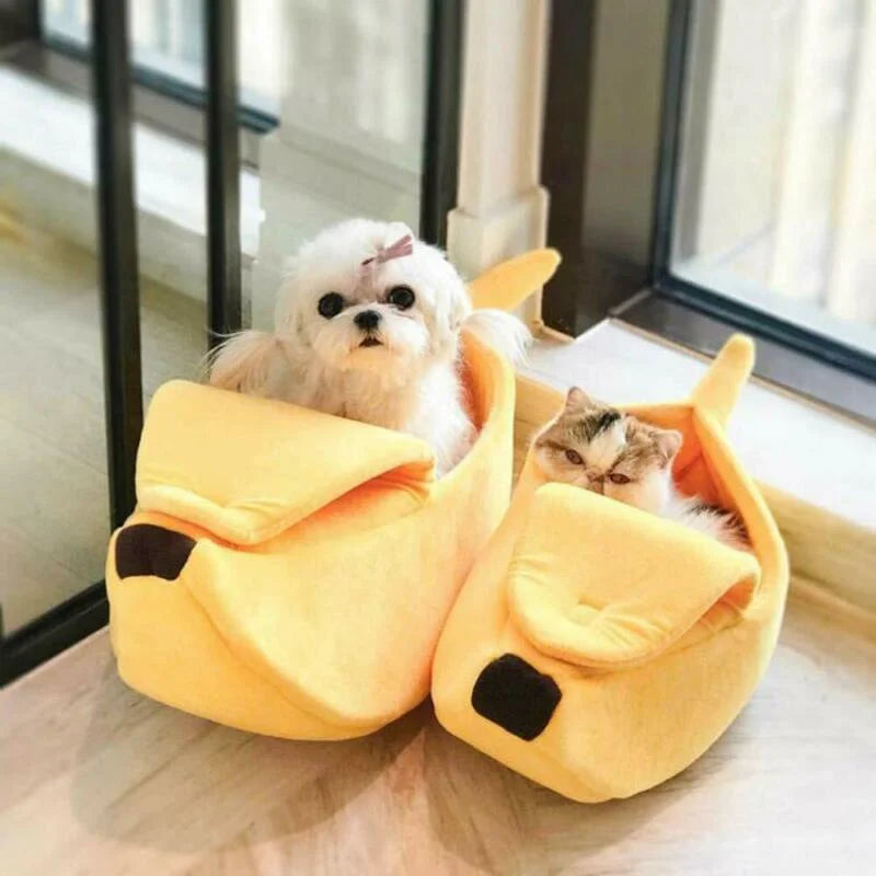 Banana Cat Bed House - Soft Plush Pet Bed for Cats and Small Dogs, Warm & Portable Design