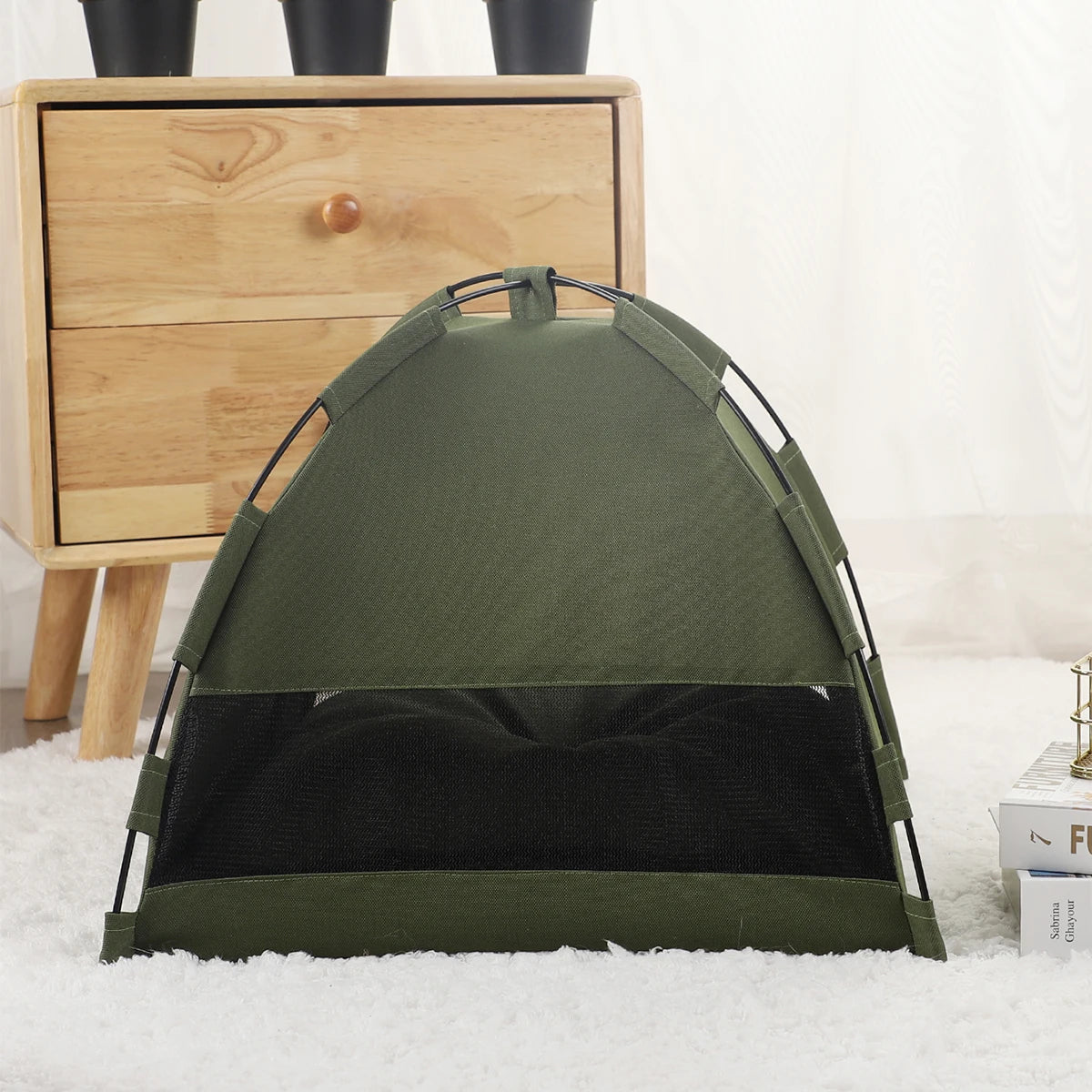 Cat Tent Bed - Warm & Comfortable Winter Shelter for Cats, Easy Entry Design, Durable & Portable