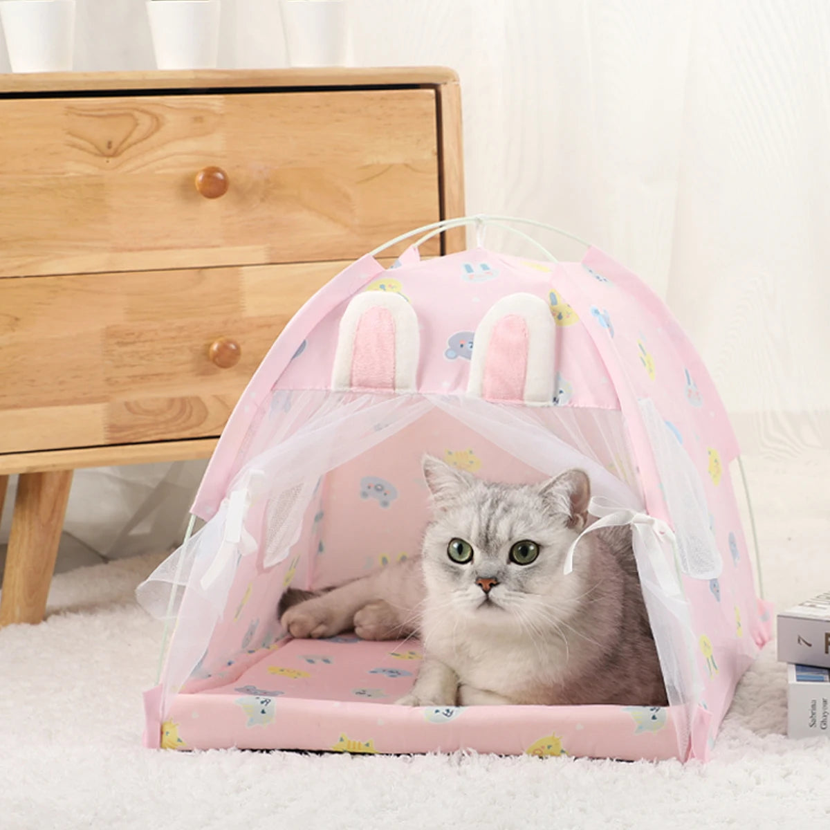 Cat Tent Bed - Warm & Comfortable Winter Shelter for Cats, Easy Entry Design, Durable & Portable