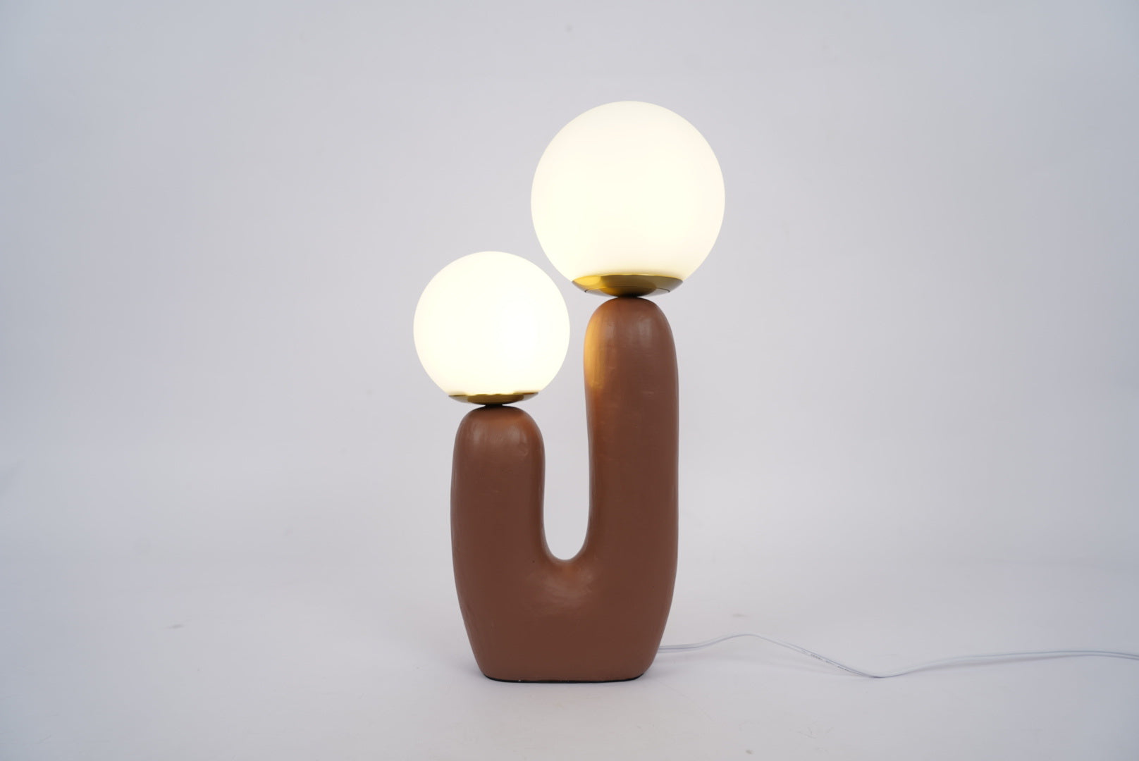 Arden Resin Table Lamp – Nordic Style Illumination