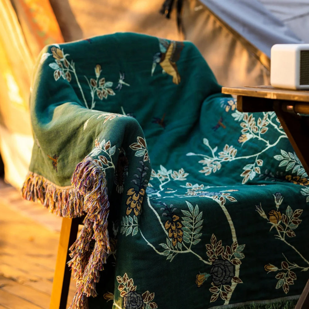 Elegant Cotton Blanket with Jacquard Design and Tasselled Edges - Multi-Layer Soft Throw for Beds and Sofas 4