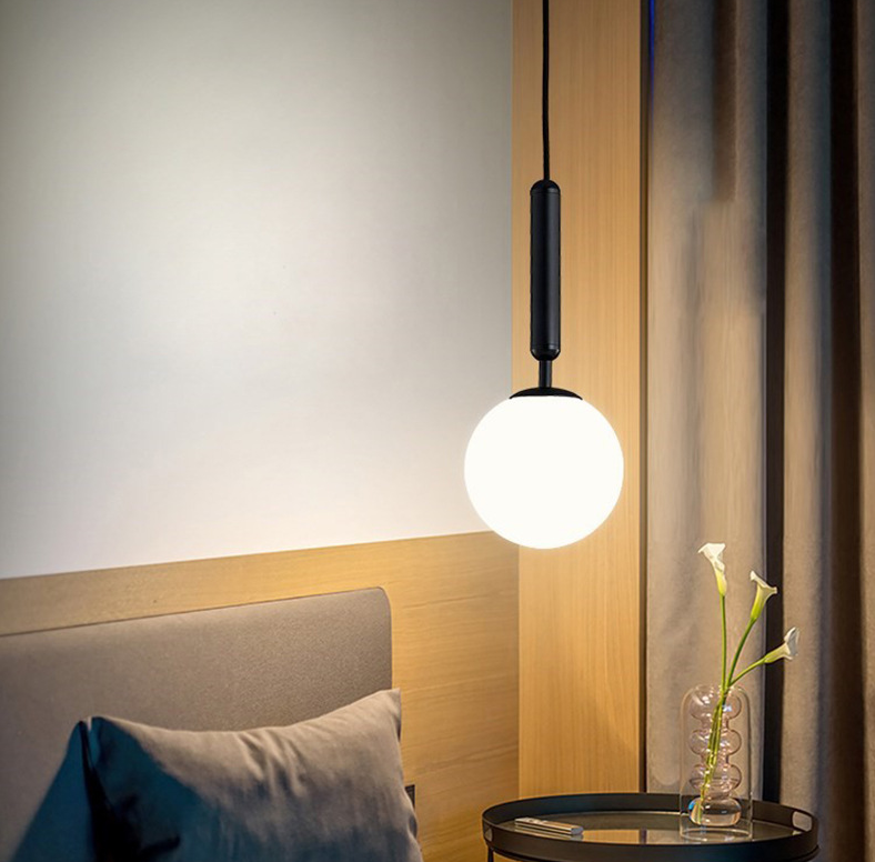 Modern Glass Pendant Lamp with Aluminum Finish – Stylish Kitchen Pendant Lighting for Dining and Living Spaces