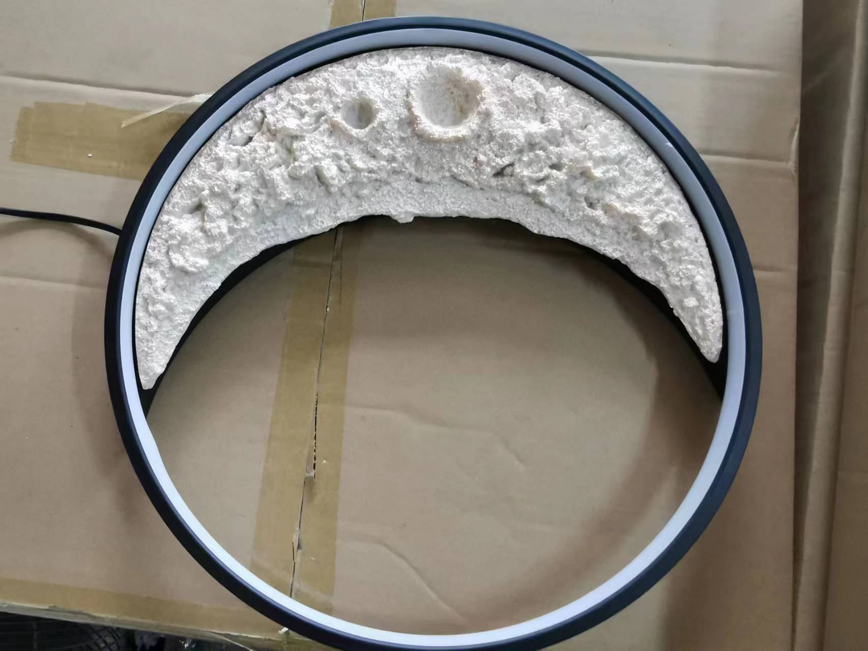 LUNARIA - 3D Crescent Moon LED Wall Lamp | Modern Lunar Decor for a Serene Atmosphere