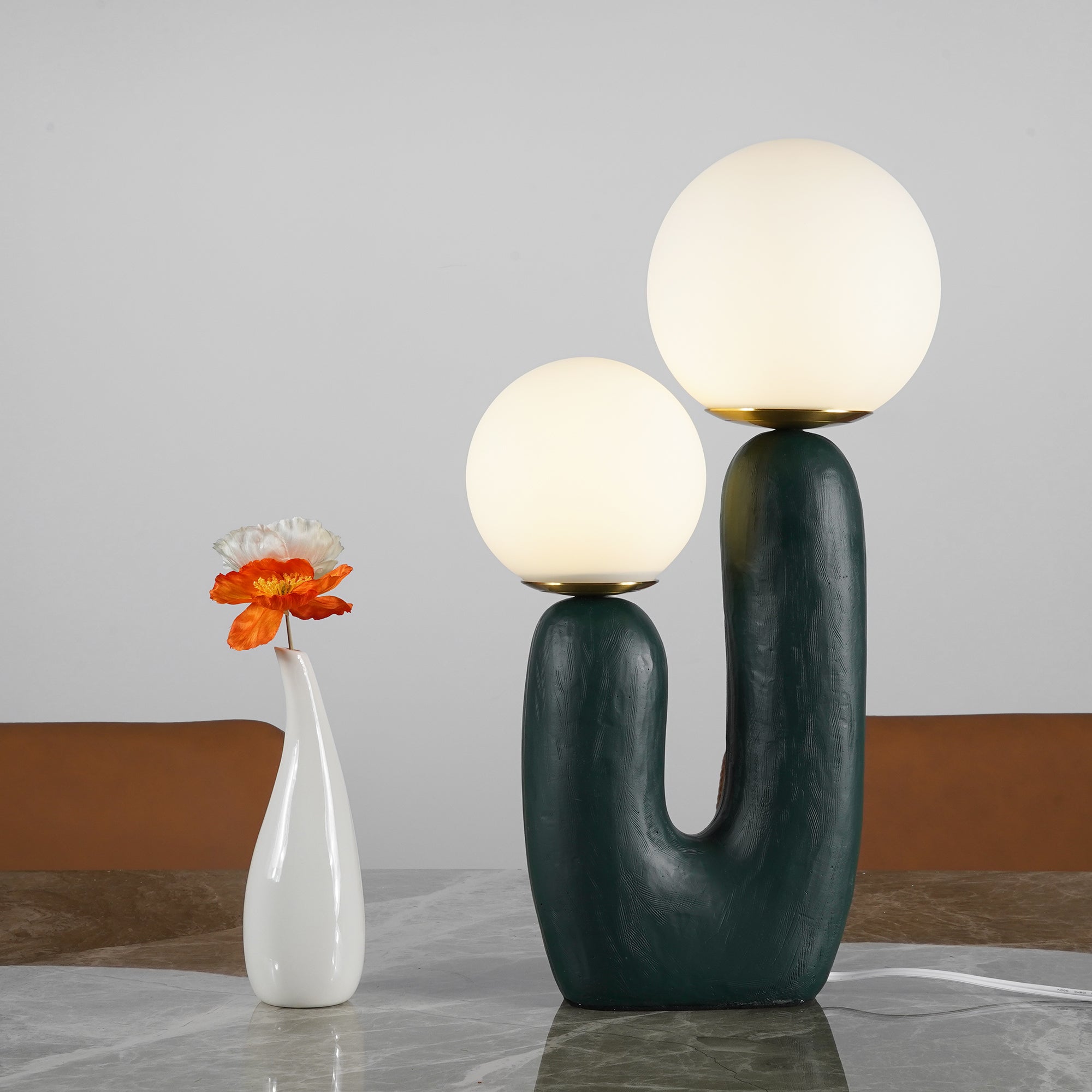 Arden Resin Table Lamp – Nordic Style Illumination