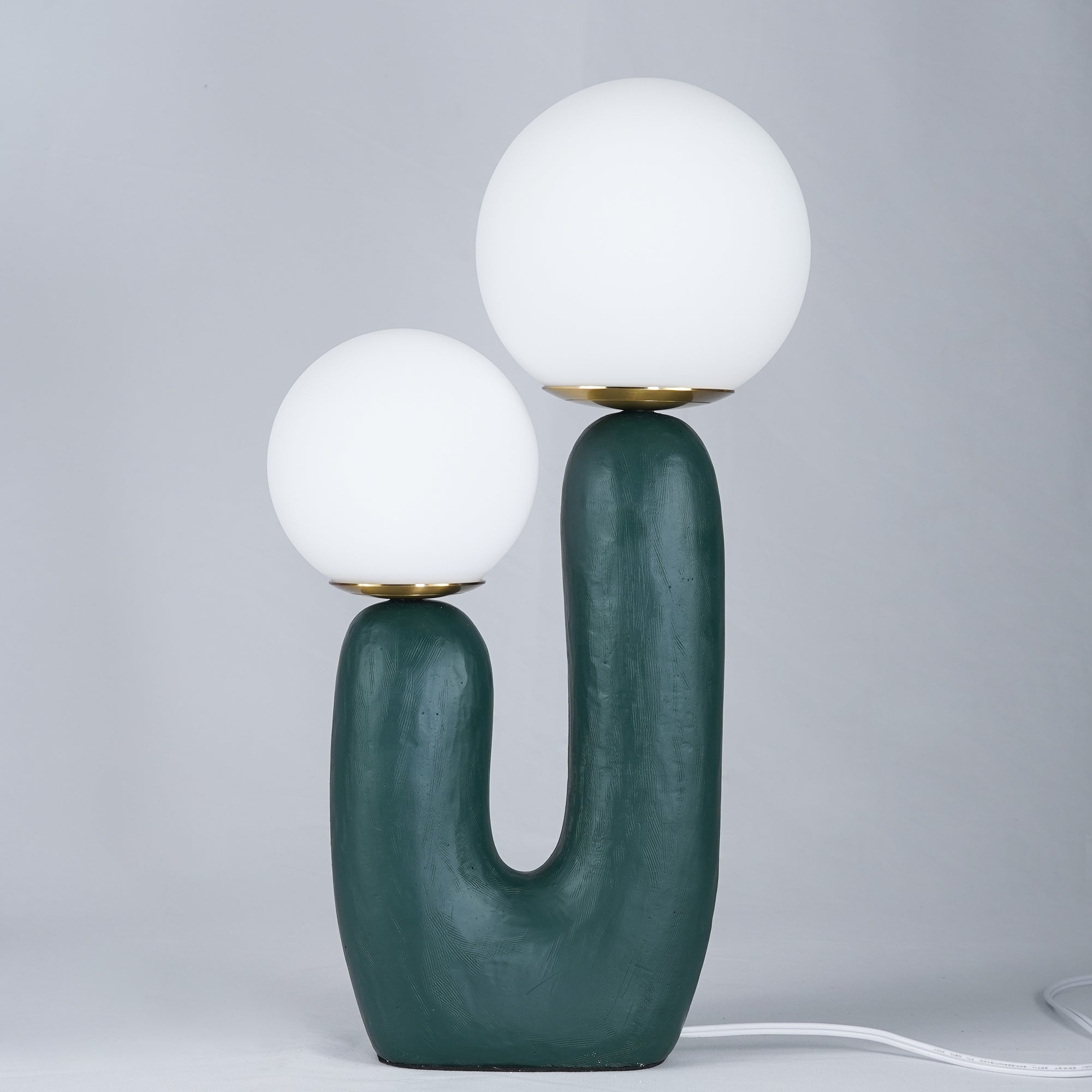 Arden Resin Table Lamp – Nordic Style Illumination