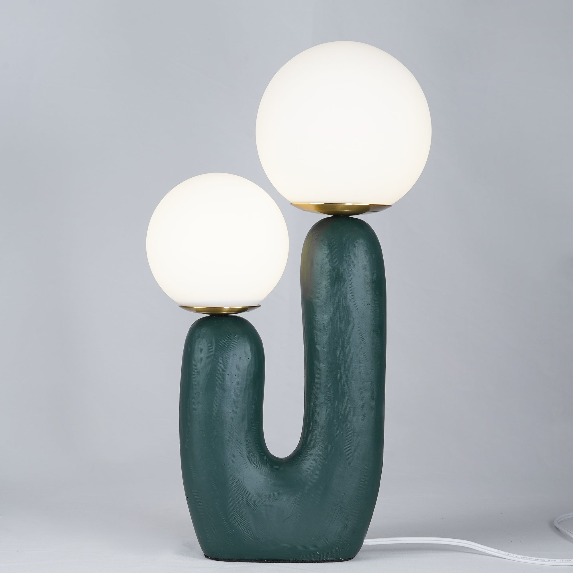 Arden Resin Table Lamp – Nordic Style Illumination
