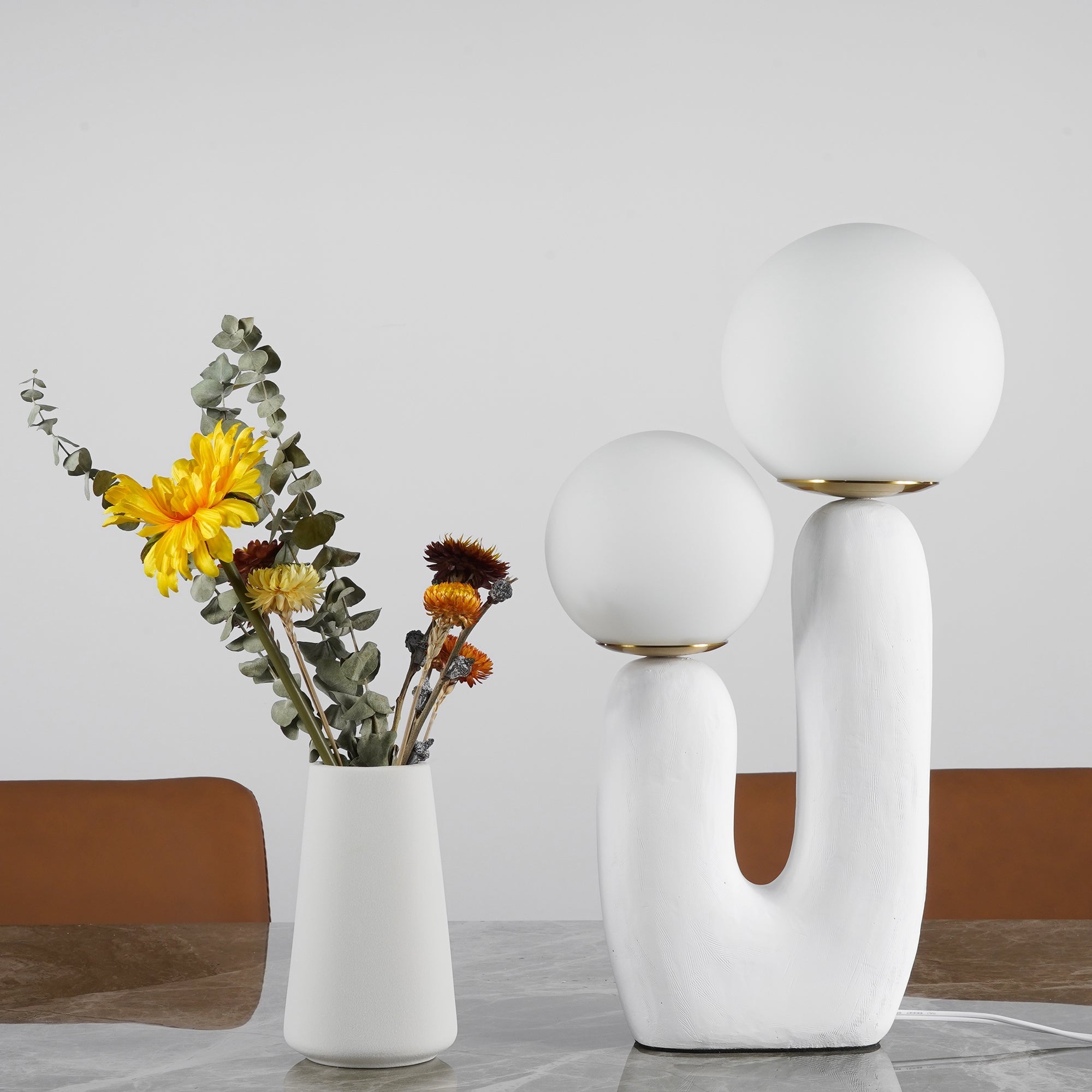 Arden Resin Table Lamp – Nordic Style Illumination