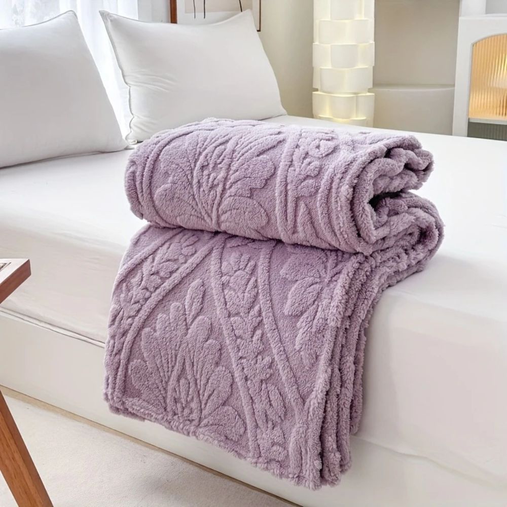 Paris Weave Jacquard Fleece Blanket – Soft Microfiber Plush Blanket for Cozy Layering and Versatile Use 5