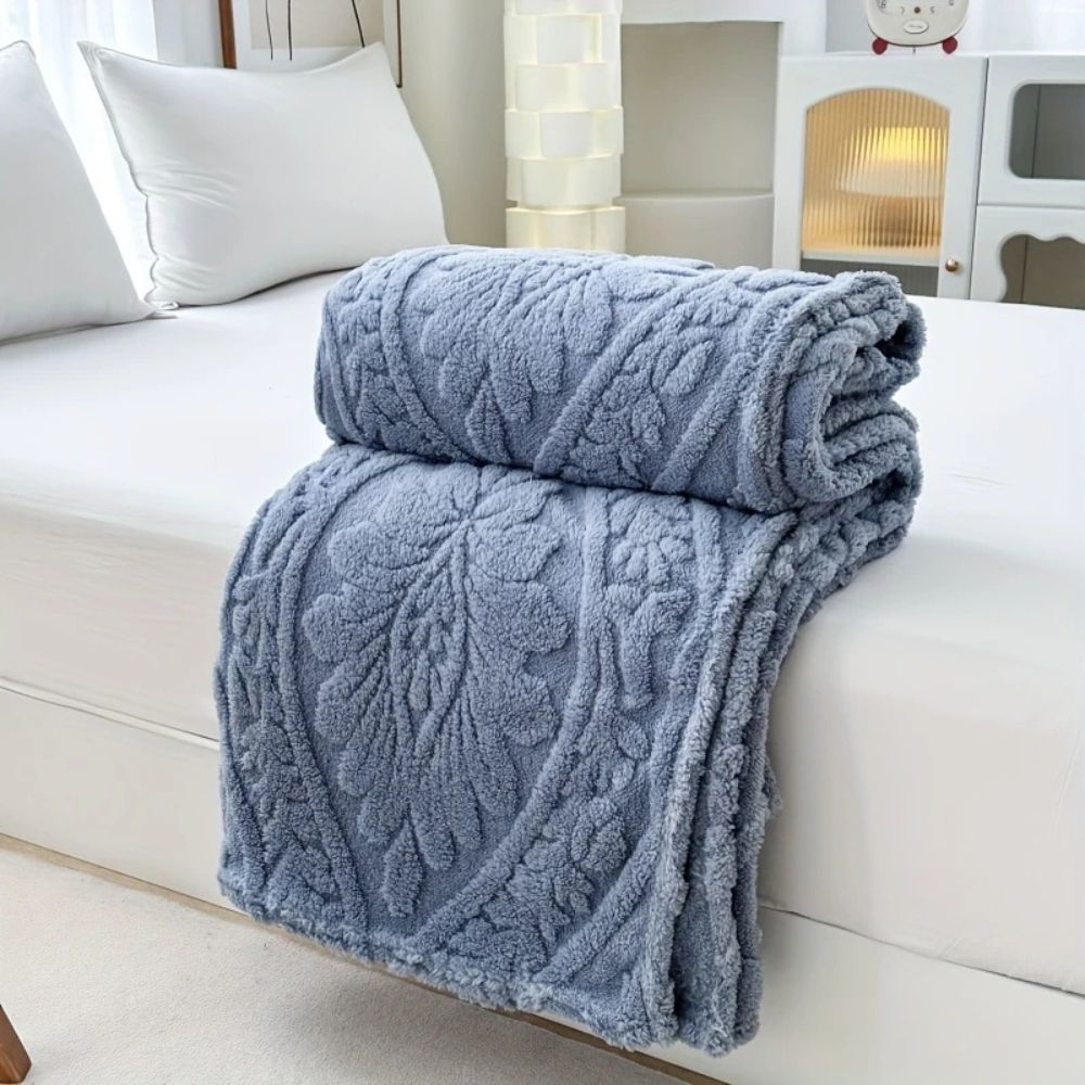 Paris Weave Jacquard Fleece Blanket – Soft Microfiber Plush Blanket for Cozy Layering and Versatile Use 6