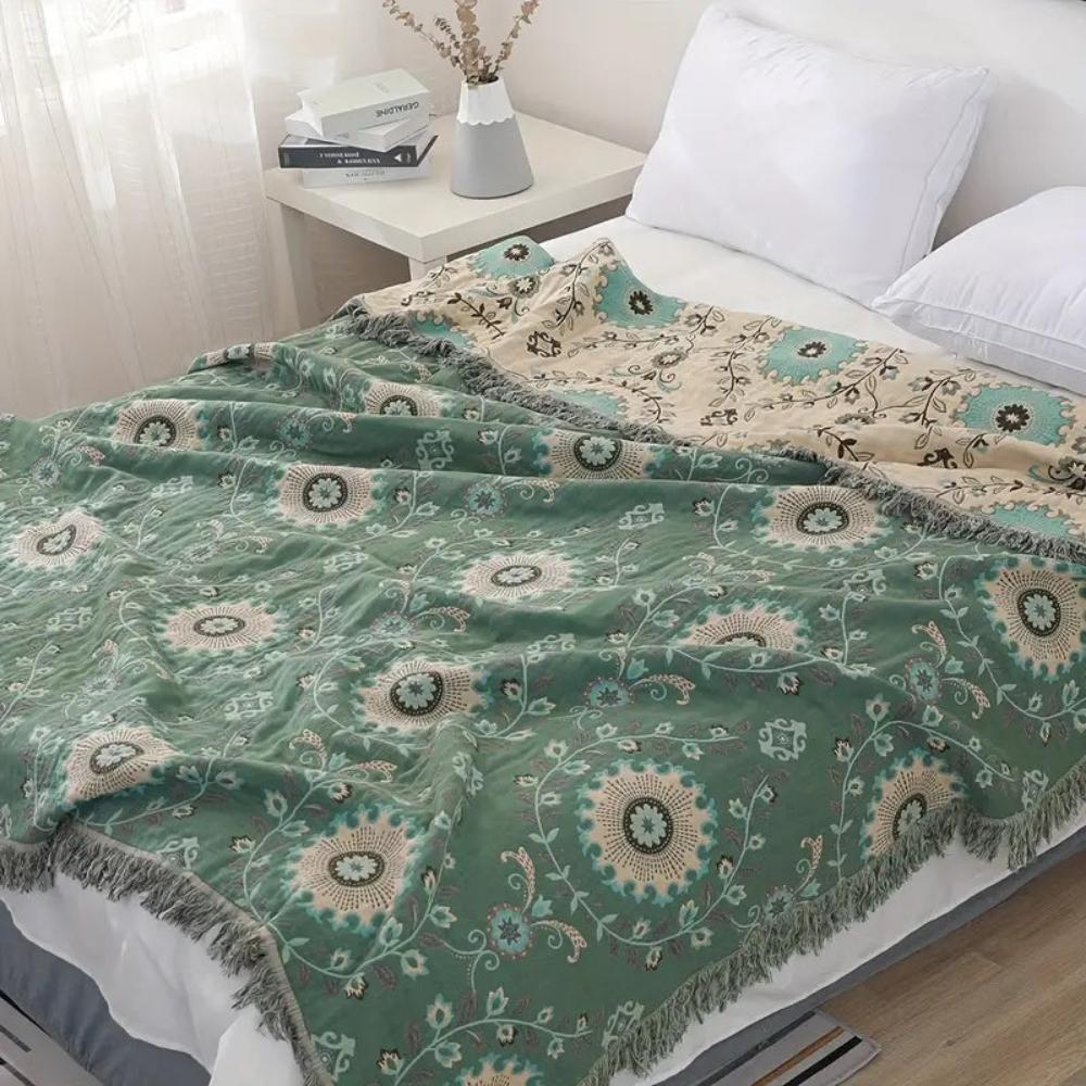 Reversible Cotton Throw Blanket – Lightweight Retro Mandala Design for Sofa, Bed, and Picnic Use 1