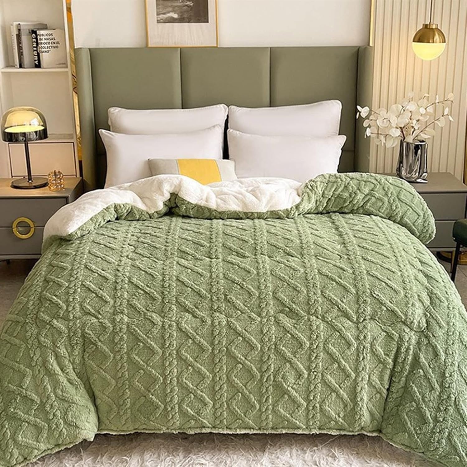 Reversible Sherpa Throw Blanket with Geometric Pattern – Soft and Cozy Winter Comfort, Cloud-Soft Texture, Machine Washable 0