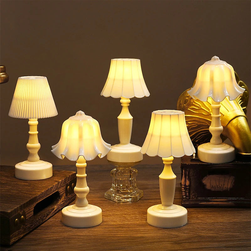 Mini LED Flower Night Light – Battery Powered Decorative Lamp for Kids' Bedroom, Warm Glow, Compact Size-1