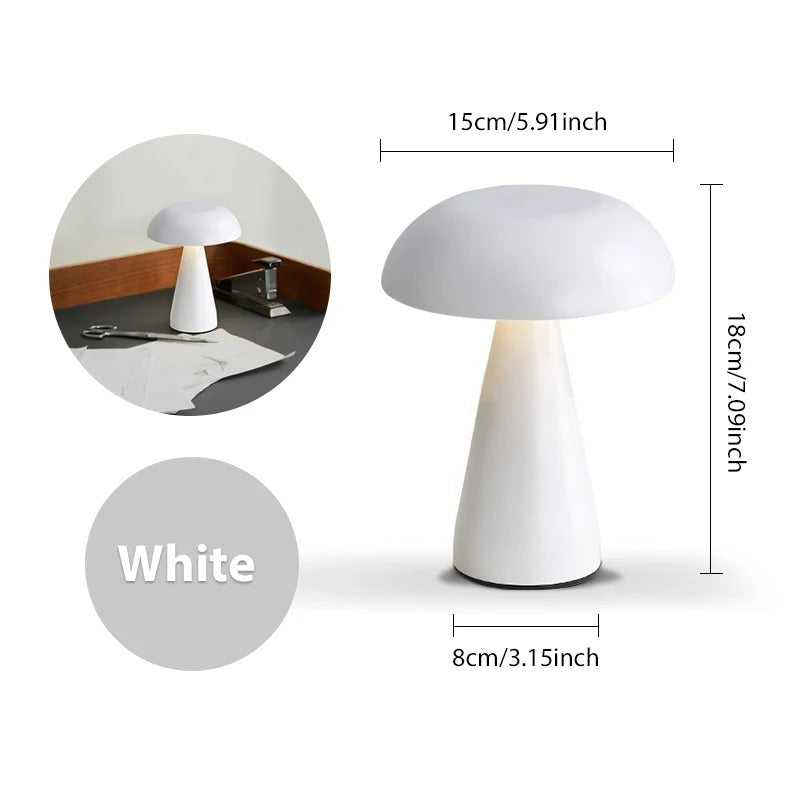 MARILYN - Luxe Gold Accent Table Lamp