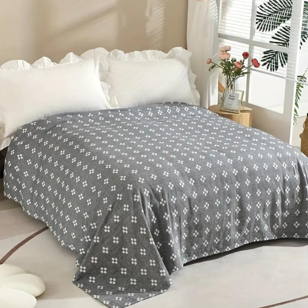 100% Cotton Lightweight Throw Blanket – Three-Layer Gauze Design with Geometric Pattern for All Seasons 4