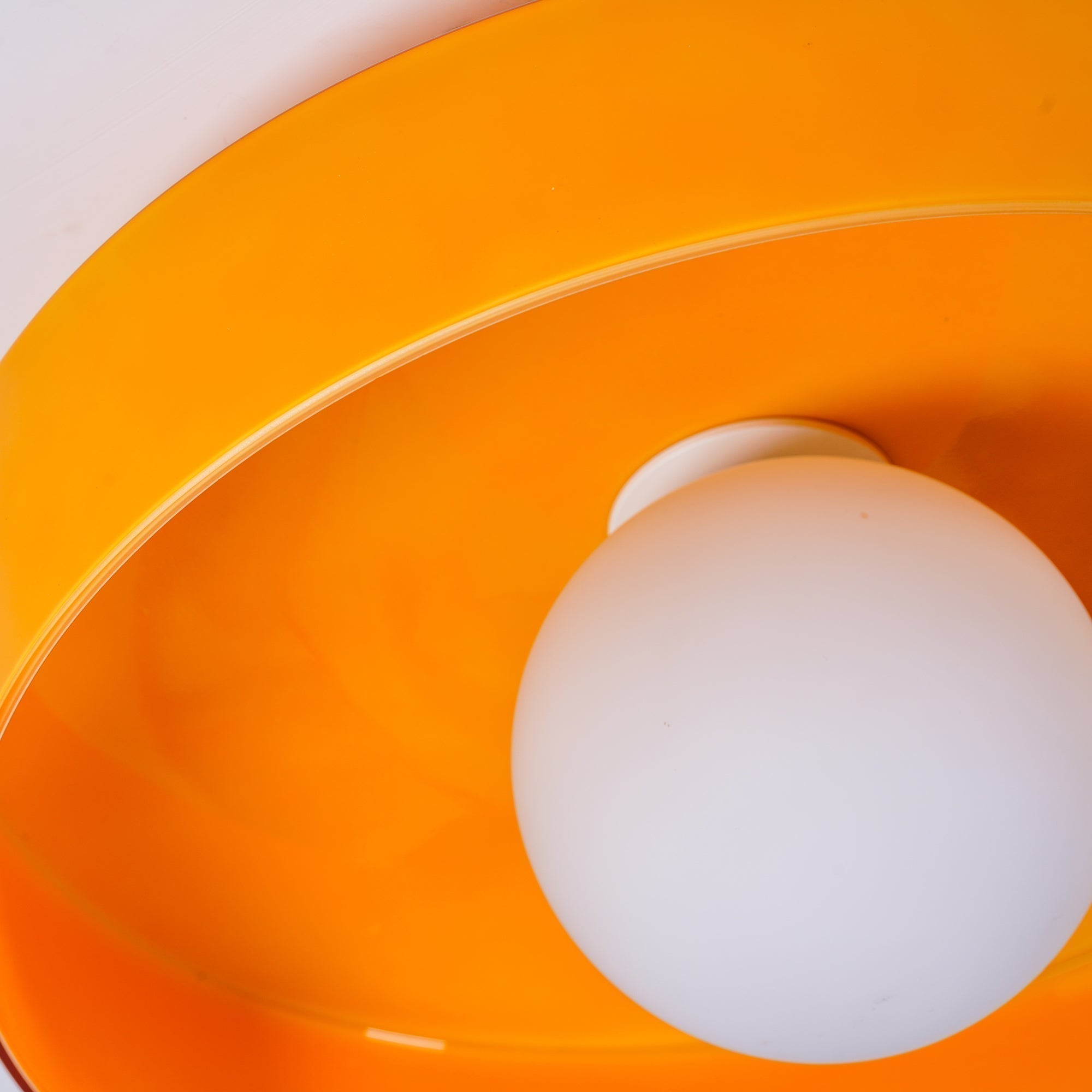 Modern Round LED Ceiling Light – Sleek Minimalist Design, Dimmable Indoor Lighting for Living Room, Bedroom, or Kitchen