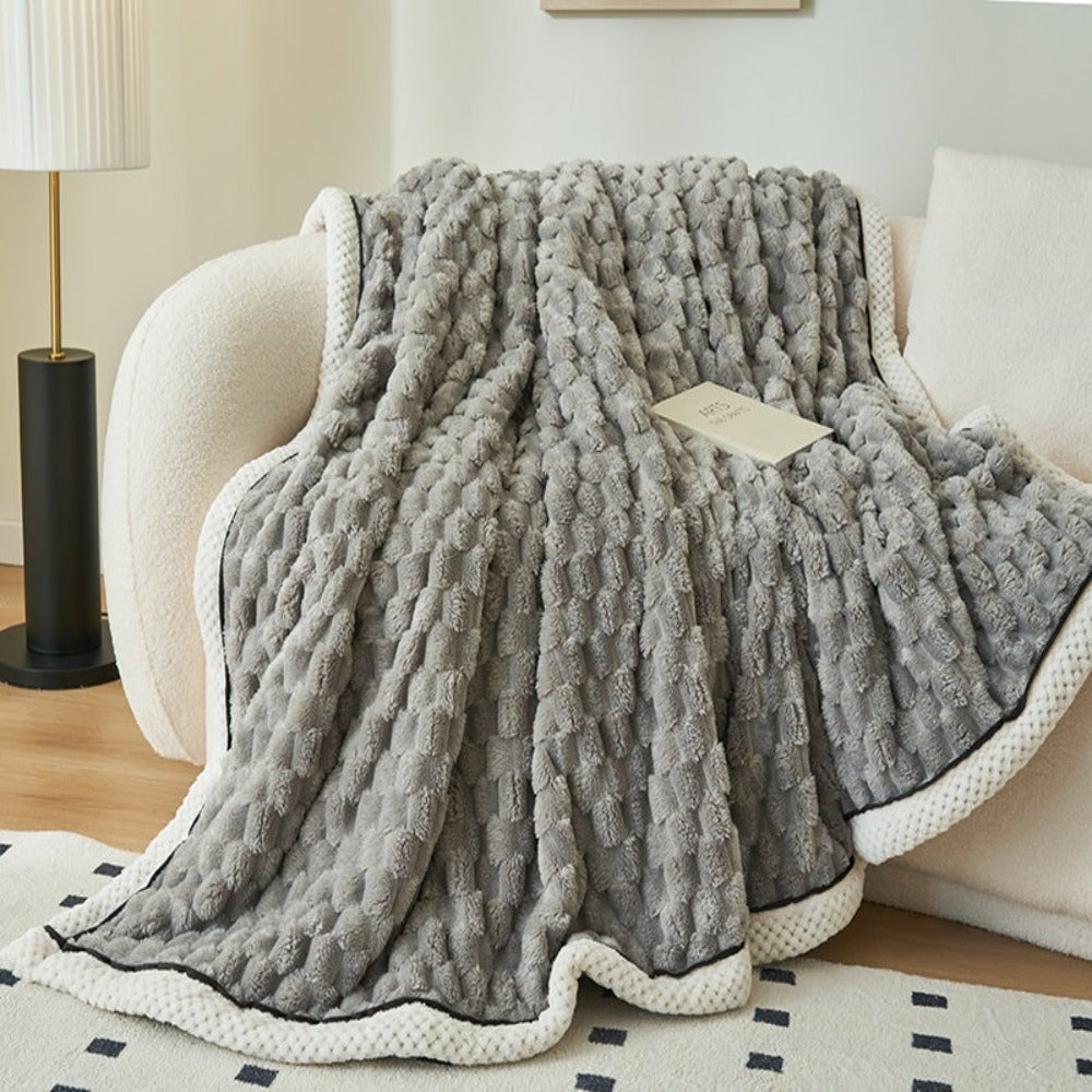 Cloud Cuddle Throw Blanket – Soft Bubble-Textured Sherpa Fleece for All Seasons, Cozy and Versatile Home Decor 3