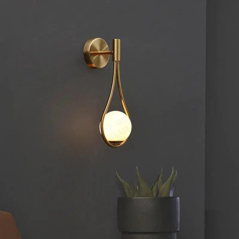 LIVI - Sleek Nordic Wall Light for Modern Homes