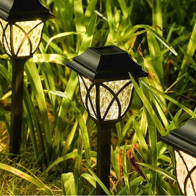 SOLARA - 2+2 Free Solar-Powered Garden Lamps for Outdoor Ambiance