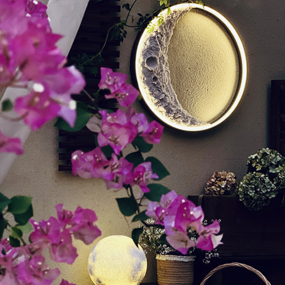 LUNARIA - 3D Crescent Moon LED Wall Lamp | Modern Lunar Decor for a Serene Atmosphere