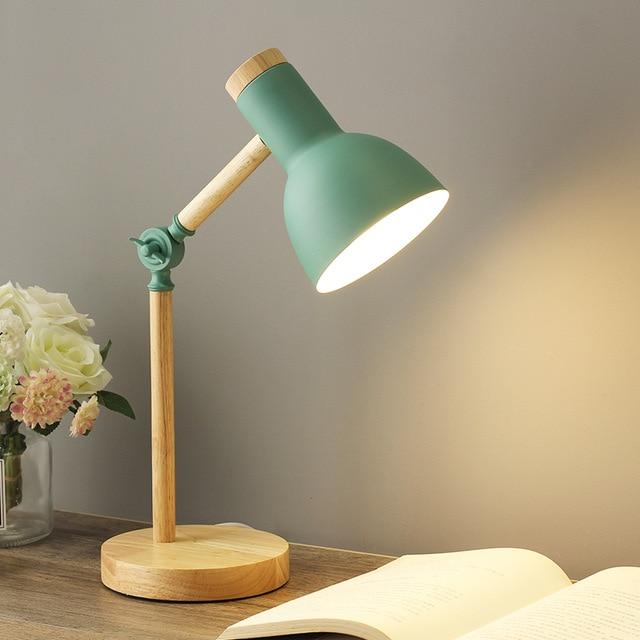 Nordic Wood Desk Lamp – Minimalist and Elegant Lighting-2